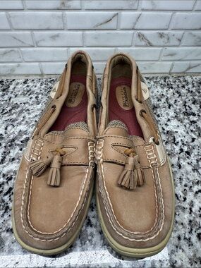 Sperry Beige Leather Tassel Boat Shoes with Burgundy Insoles